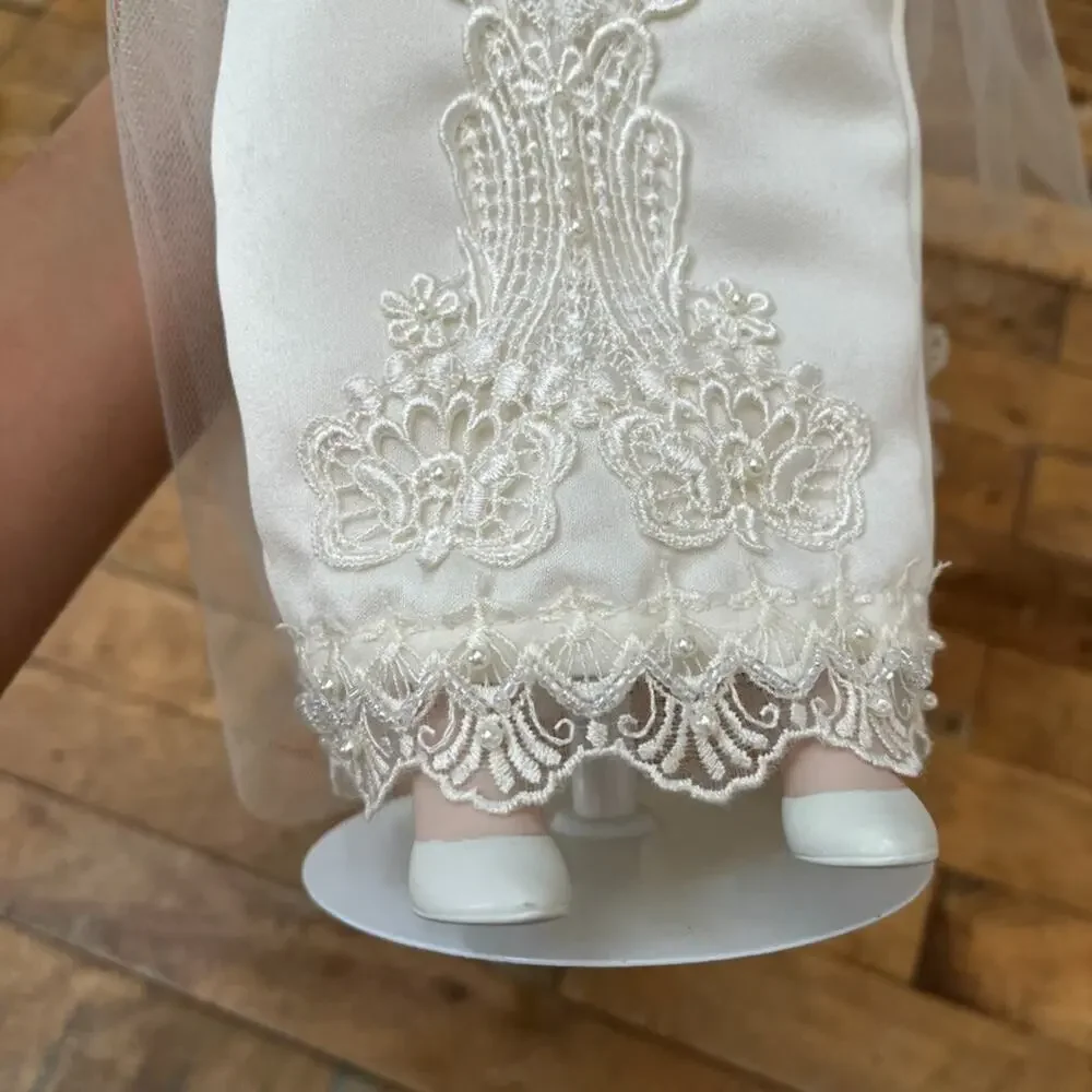 The Ashton-Drake Galleries Jennifer Porcelain Bride Doll Classic Brides 1994